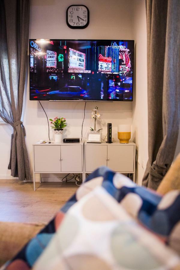 Luxurious With Private Garden Apartmán *